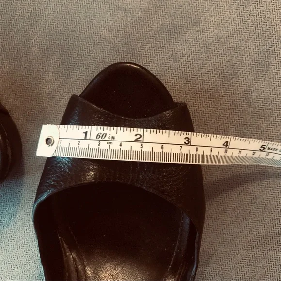 BCBG genuine leather black wedge shoes.See photos for wear.Double strap,open toe - Picture 10 of 11